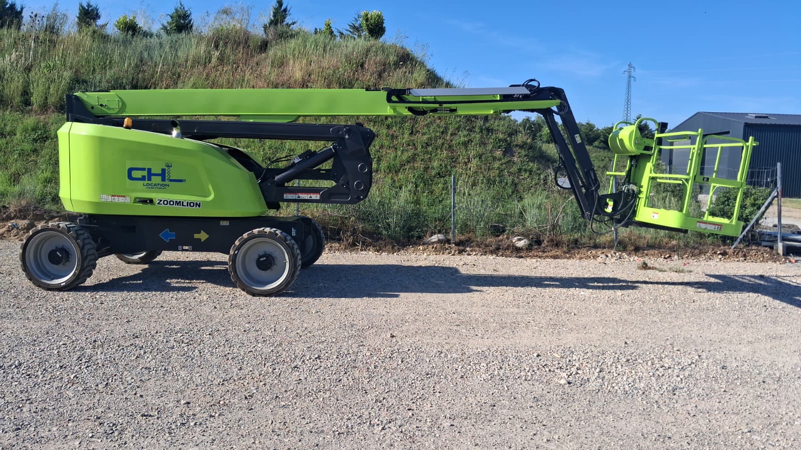 Nacelle à bras articulé 4*4 Diesel 21 mètres hauteur de travail